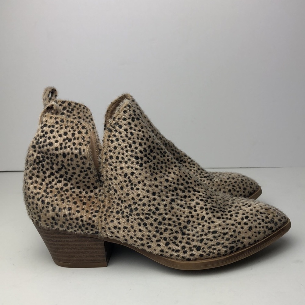 CL by Laundry Cheetah Ankle Boots 6 - Picture 5 of 11